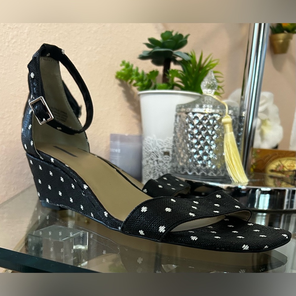 Ann Taylor Black and White Polka Dot Wedge Sandals Size 11